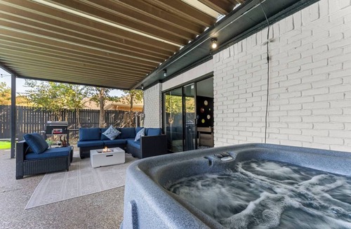 Carrollton House | Dream GetAway/Pool + Hot Tub + Game Room