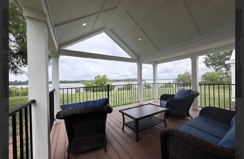Vicksburg House | Driftwood | Tiny Home on the Mississippi River