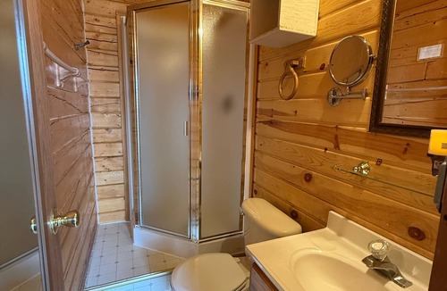 Healy Cabin | Earthsong Lodge
