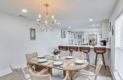 Longview House | East Texas Group Getaway! Modern Longview Home