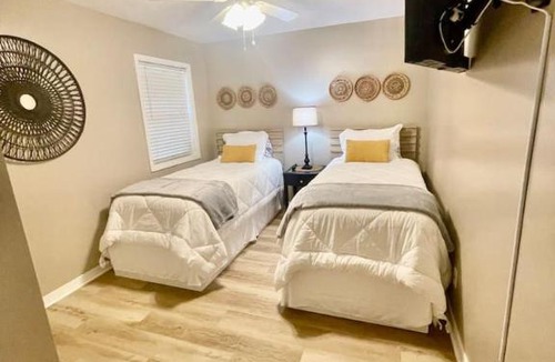 Hammond Apartment | Eastgate 22A