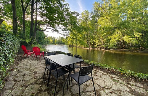 Dexter House | Eco-friendly riverfront home. Close to Ann Arbor and on the Huron River!