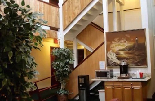 Downtown Anchorage Hotel | Econo Inn Anchorage