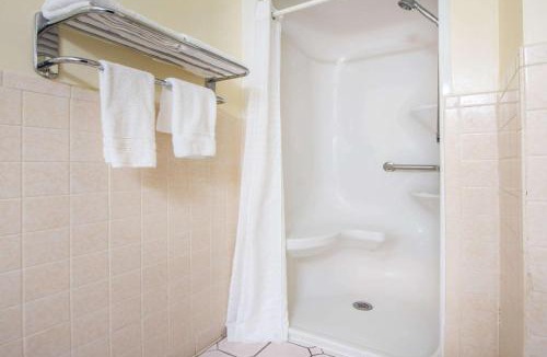 Tulsa Hotel | Economy Suites Fairgrounds