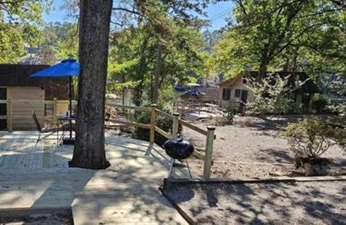 Mid America Cabin | Edgewater Resort - Cottage #8