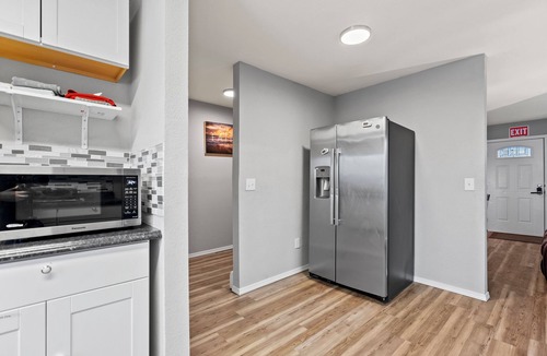 Northeast Anchorage House | Elegance &Ease Luxury Home 3-bedroom house in Anchorage with WiFi access