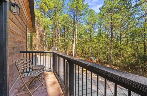Pickens Cabin | Enchanted Forest Retreat Cabin in Broken Bow