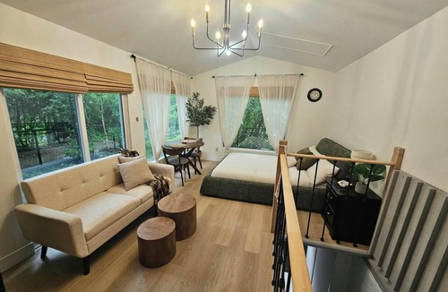 Fletchers Creek South Apartment | Enjoy in a spacious private studio, Garden suite, Park view. 400 sq feet living