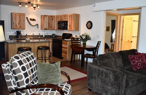 Bear Creek Cabin | Enjoy this Newly Constructed Luxury Suite surrounded by Alaska's Natural Beauty