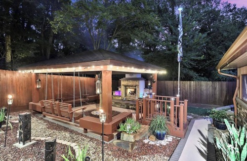 April Sound House | Entertaining GAME Room: 4 Bedroom Home: Lake Conroe: Pet Friendly