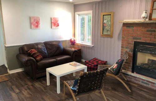 Cornwall Apartment | Entire detached 3-bedrooms cute home in Cornwall area
