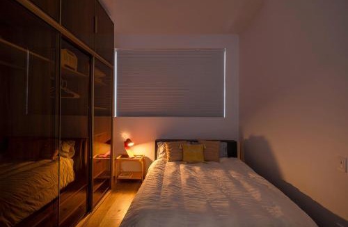 Swansea House | Entire Queen Loft