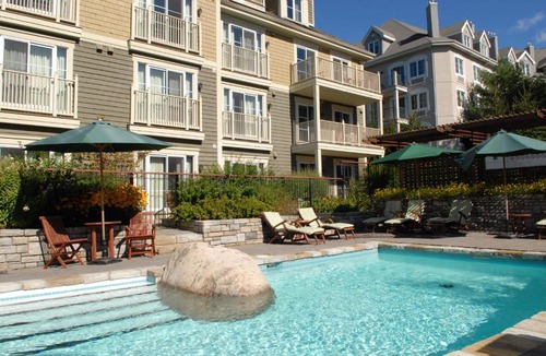 Mont-Tremblant Pedestrian Village Hotel | Ermitage du Lac