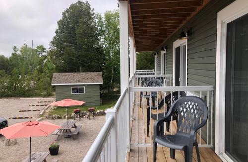 Tobermory Hotel | Escarpment Heights Motel