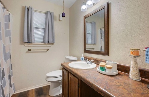 College Station Apartment | Essential 2BR Townhome | Perfect for Long Stays