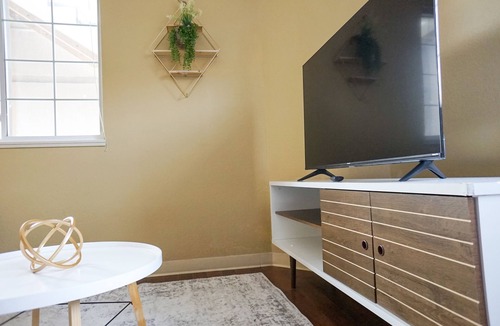 Wichita Apartment | ★European 1BD/1BA Studio + Gym - Downtown Wichita★