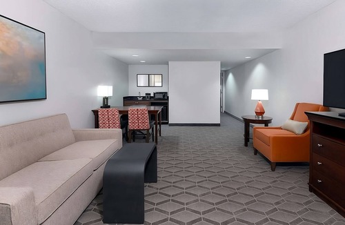 Park Central Hotel | Everything You Need For The Perfect Vacation! 3 Relaxing Units, Indoor Pool!