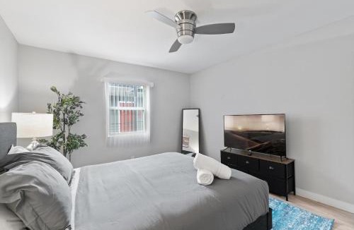 St. Johns Apartment | Evonify Stays - Highland - Stylish Furnished Apartments