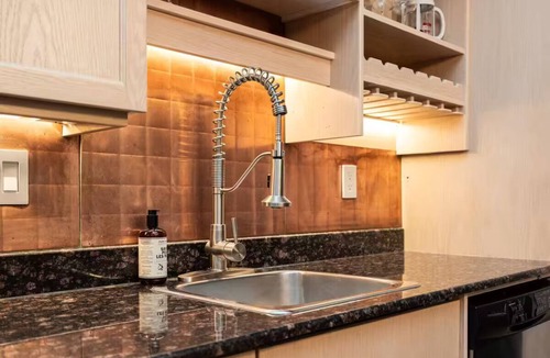 Exchange District Condo | Exclusive Executive Exchange District Condo | 2 Bed | 2 Bath |
