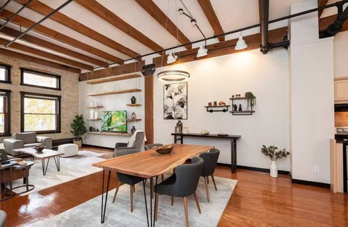 Exchange District Condo | Exclusive Executive Exchange District Condo | 2 Bed | 2 Bath |