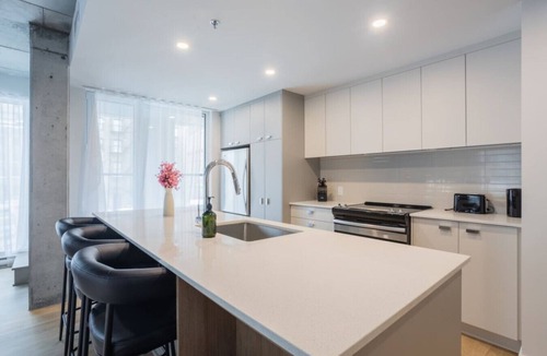 Old Montreal Apartment | Exclusive Sanctuary: Elegance Meets Comfort