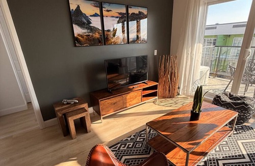 Plateau Apartment | Executive 1BD w/Balcony, Pool, Gym & Lounge - Le Prisme Québec