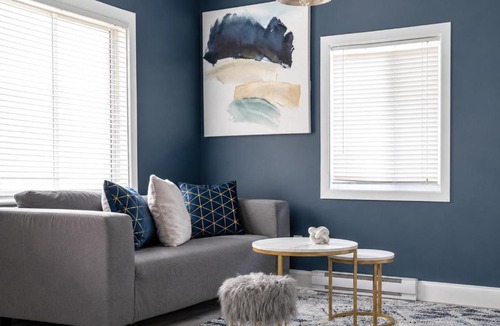 New Edinburgh Apartment | Executive 3BR with AC Monthly Stays East Ottawa