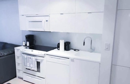 CityPlace Apartment | Executive condo w/ beautiful & lovely terrace