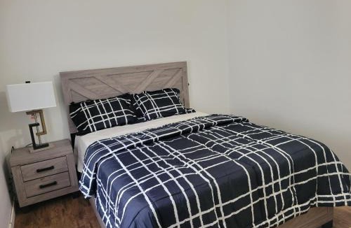 Brandon Apartment | Executive Cozy 2bedroom Basement Suite