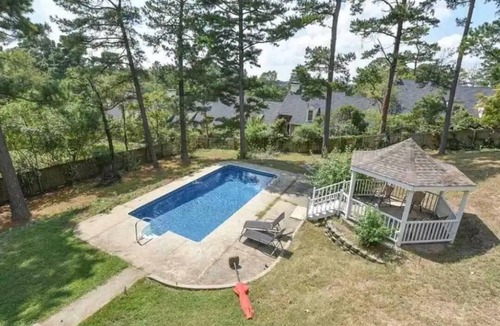 Little Rock House | Executive Family Style Getaway