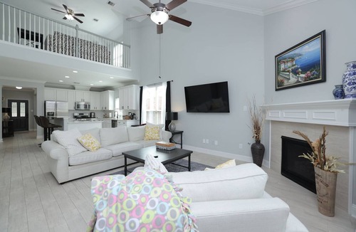 Tomball House | Executive Home In The Woodlands Creekside