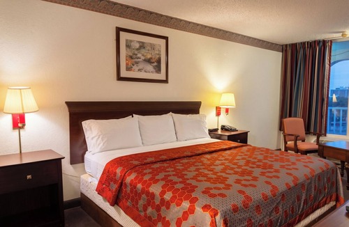 Lufkin Hotel | Executive Inn & Suites Lufkin US 59