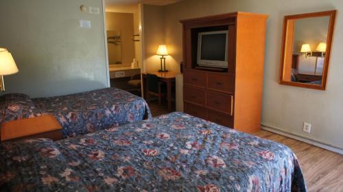 Orange Hotel | Executive Inn & Suites