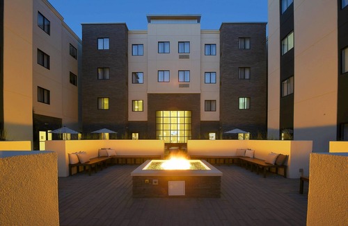 Little Rock Medical District Condo | Executive Suite w/King bed. Free Breakfast. Business Center Access.