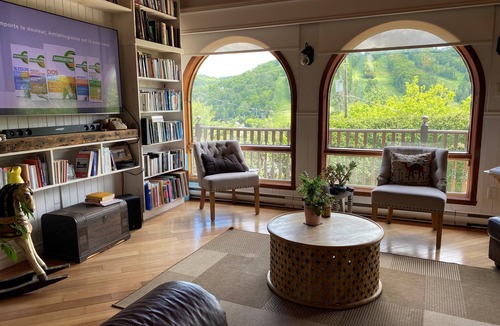 Saint-Sauveur Ski Chalet | Experience a Quebec summer in the Laurentians 🍁