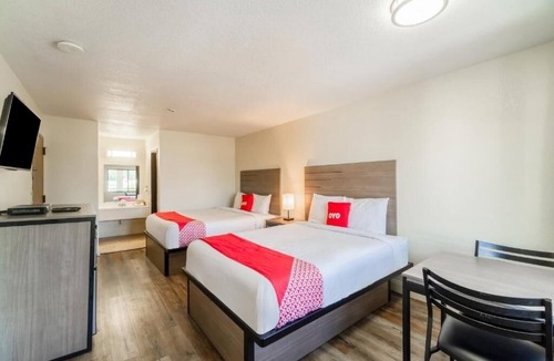 FM 1960 Hotel | Explore Houston from Our Welcoming Room