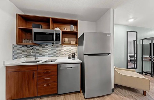 Waco Hotel | Extended Stay Suites | 2 Units | Near Waco Attractions