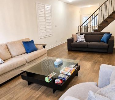 Unionville House | Family Friendly 4 BR 3 Bath Home near Toronto-MAJOR INTERNATIONAL SPORTING EVENT