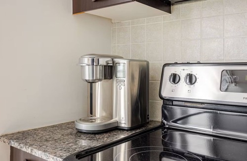 Downtown Toronto Condo | Fantastic Sunset Views in Newly Renovated Beautiful Downtown Toronto