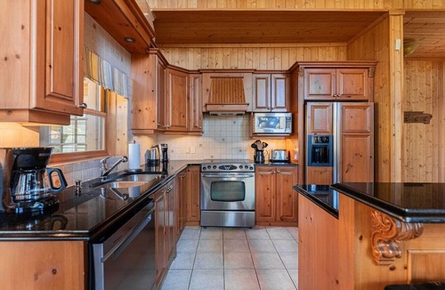 Fiddler Lake Resort House | Fiddler Lake Resort – Rabbit 12