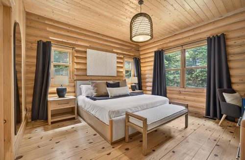 Fiddler Lake Resort Ski Chalet | Fiddler Lake Resort - Deer 16