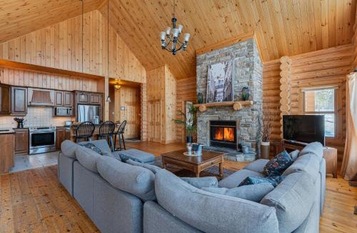Fiddler Lake Resort Ski Chalet | Fiddler Lake Resort - Deer 69