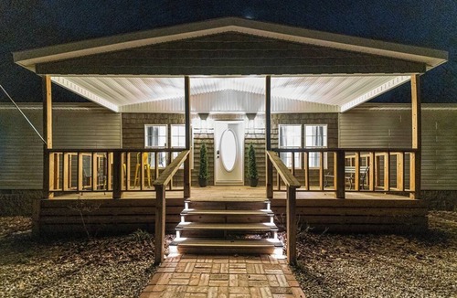 Jones Mills House | Firefly Haven: Entire Home in Lonsdale, AR