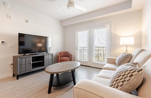 Jarrell Apartment | Flatz 1118