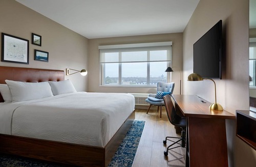 Aldine Hotel | Four Points by Sheraton Houston Intercontinental Airport