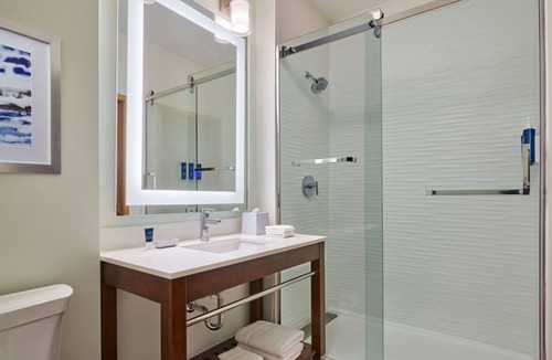 Aldine Hotel | Four Points by Sheraton Houston Intercontinental Airport