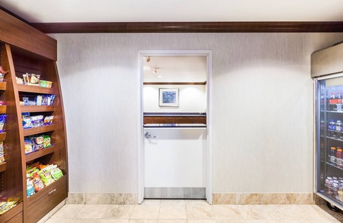 Biggs Field Condo | Free Breakfast Buffet. Pool & Hot Tub Access. Great Location!