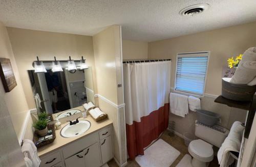 Junction City Ski Chalet | Freshly Remodeled 2 Bedroom Retreat