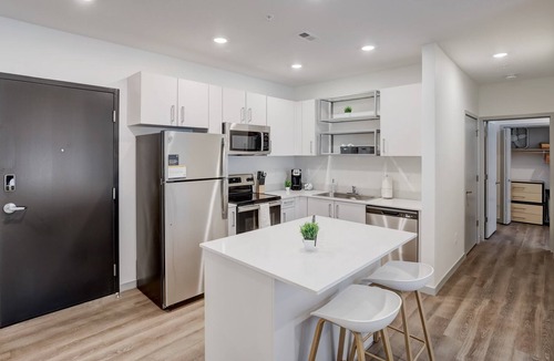 Downtown Lincoln Apartment | Frontdesk | 1 BR Apt by Museum of American Speed