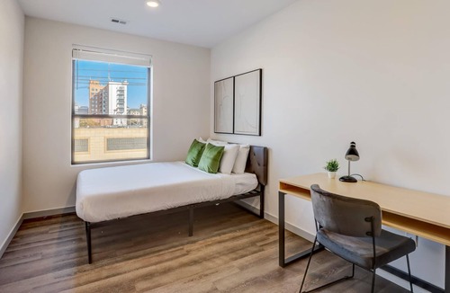 Downtown Lincoln Apartment | Frontdesk | 1 BR Apt by Pinnacle Bank Arena